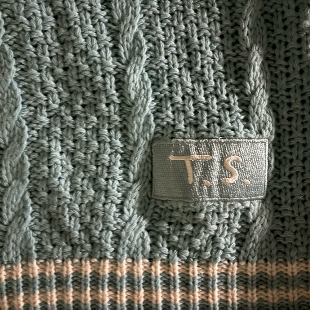 1989 Taylor Swift Cardigan - Picture 2 of 6